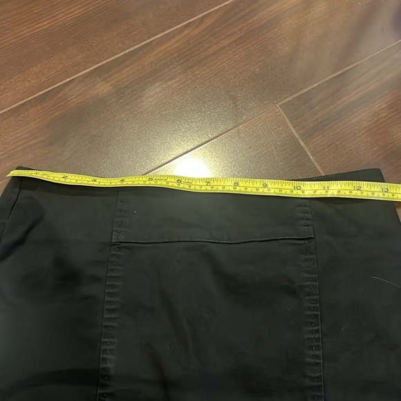 Ann Taylor Loft Petites Black Pencil Skirt w/ Back Slit & Side Seams Size 0P - Picture 3 of 8